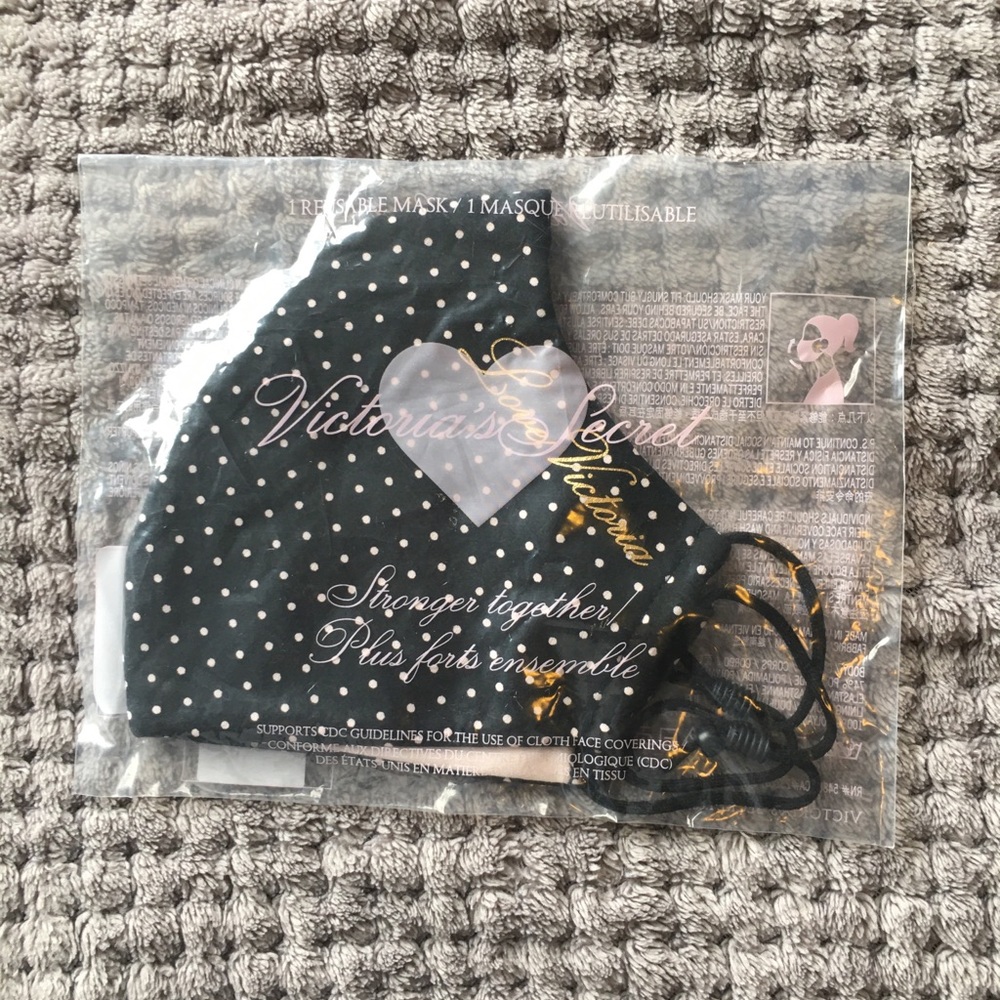 NWT VS Polka Dots Face Mask - Picture 2 of 2